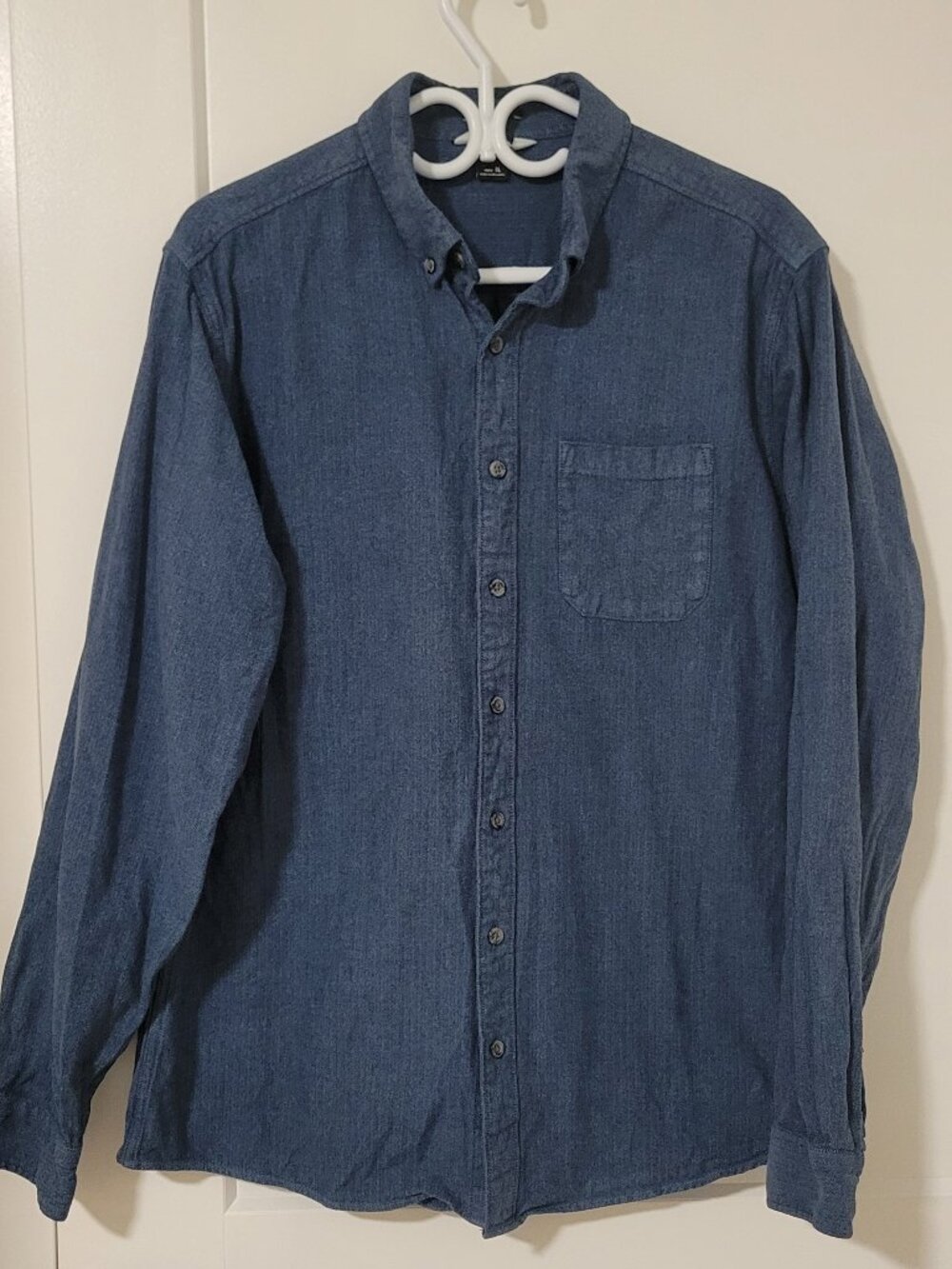 Eddie Bauer Classic Fit Blue Button-Down Shirt - Size Men’s TL - Picture 2 of 5